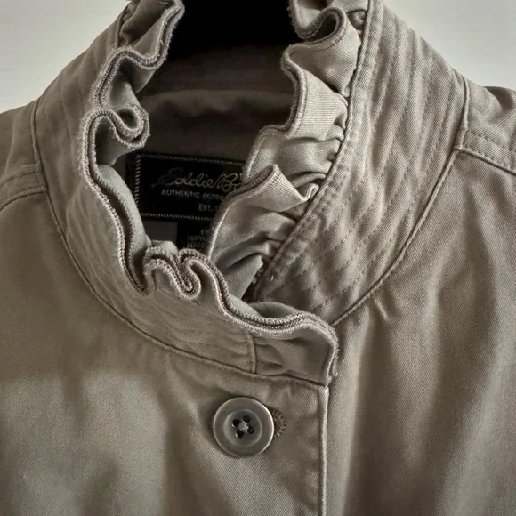 Eddie Bauer Women's Utility Jacket in Taupe 100% Cotton - Picture 2 of 8
